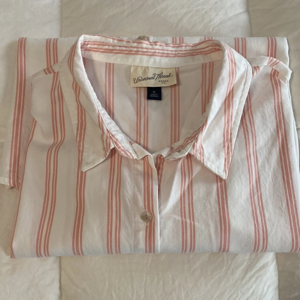 Universal Thread striped top - Picture 5 of 5